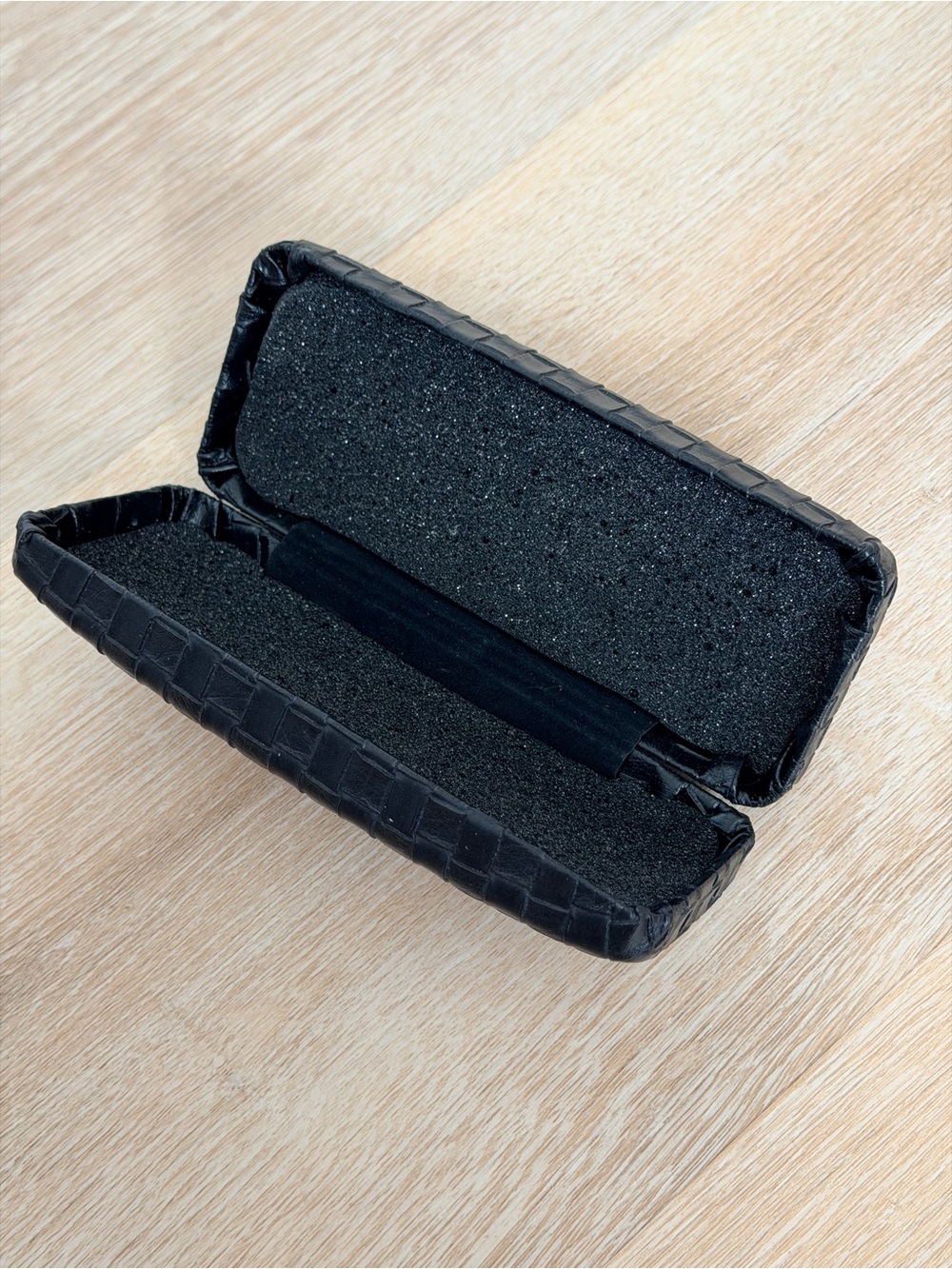 Bottega Veneta Inspired Woven Leather Glasses Case Intrecciato Sunglasses Holder - Picture 8 of 8